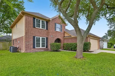 2018 Village Court Lane Rosenberg TX 77471