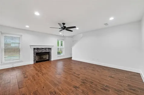2018 Village Court Lane Rosenberg TX 77471