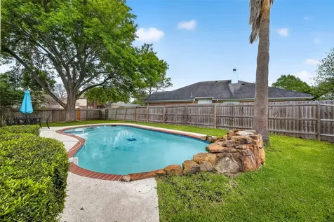 2018 Village Court Lane Rosenberg TX 77471