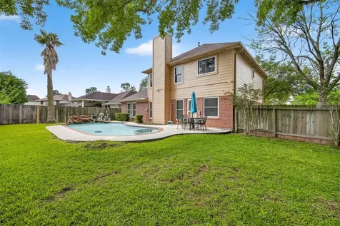 2018 Village Court Lane Rosenberg TX 77471