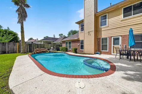 2018 Village Court Lane Rosenberg TX 77471