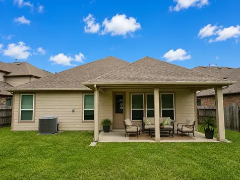 3318 Regal Park Lane Pearland TX 77584