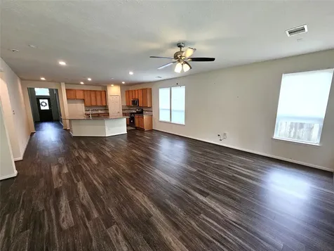 3318 Regal Park Lane Pearland TX 77584