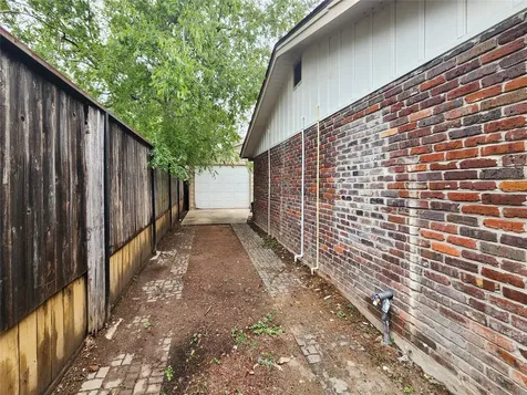 5603 Arboles Drive Houston TX 77035