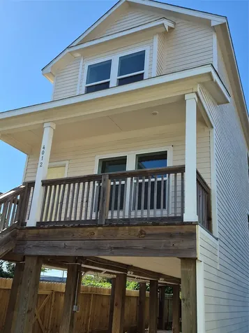 4012 Sealy Street Galveston TX 77550