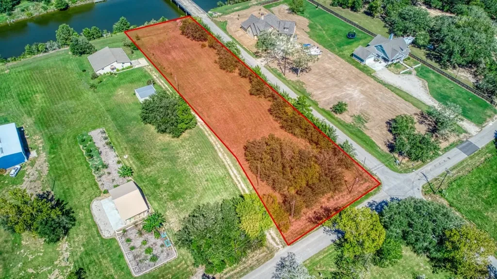 8614 Robinson Road Hitchcock TX 77563