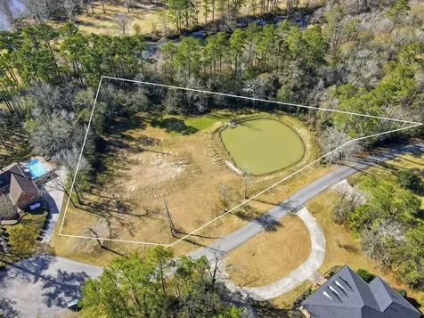 1301 Lakeview Drive Sour Lake TX 77659