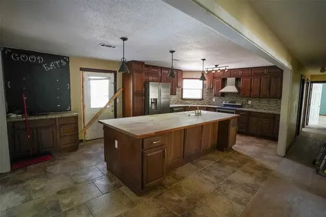15777 Post Oak Road Plantersville TX 77363