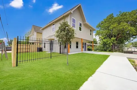 8361 Tate Street Houston TX 77028