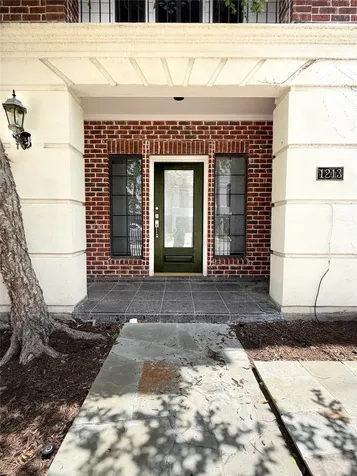 1213 Dunlavy Street Houston TX 77019