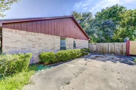 3834 Westheimer Place Drive Houston TX 77082
