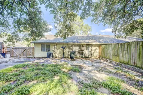 3834 Westheimer Place Drive Houston TX 77082
