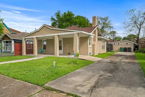 5217 Claremont Street Houston TX 77023