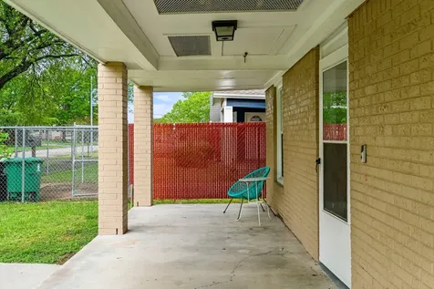 5217 Claremont Street Houston TX 77023