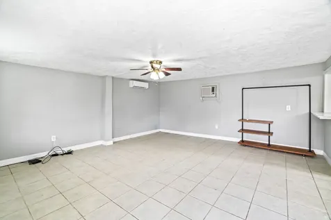 5217 Claremont Street Houston TX 77023