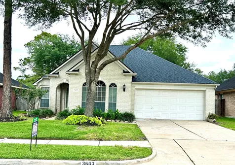 3603 Paigewood Drive Pearland TX 77584