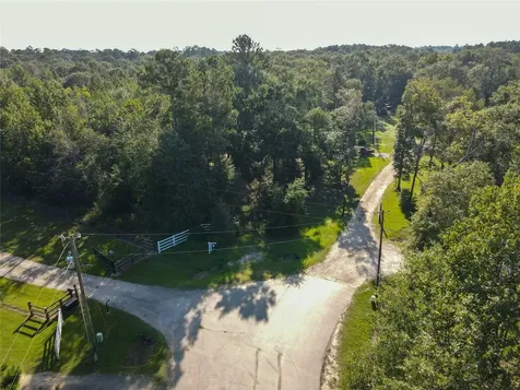 4607 Woodpeckers Grove Cleveland TX 77328
