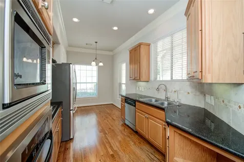 3207 Holly Crossing Drive Houston TX 77042