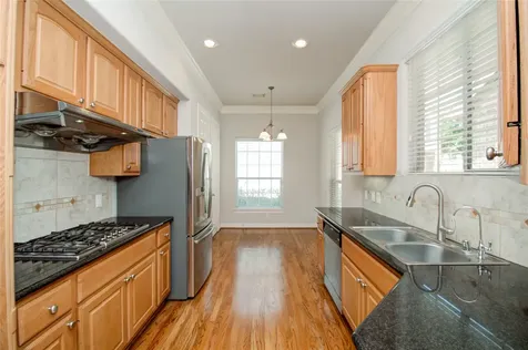3207 Holly Crossing Drive Houston TX 77042