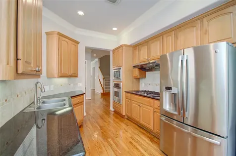 3207 Holly Crossing Drive Houston TX 77042