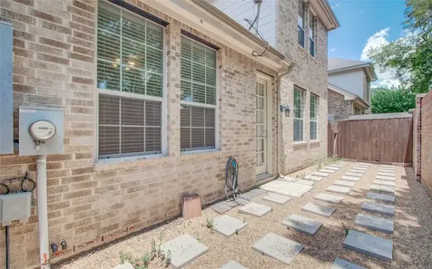 3207 Holly Crossing Drive Houston TX 77042