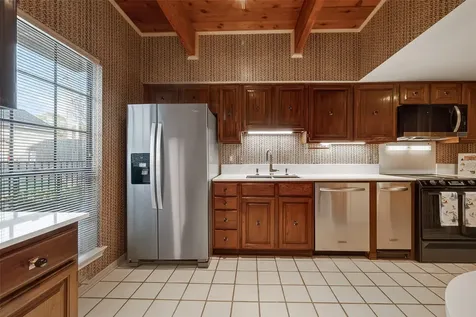 5338 Brownway Street B19 Houston TX 77056