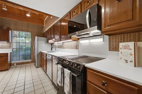 5338 Brownway Street B19 Houston TX 77056