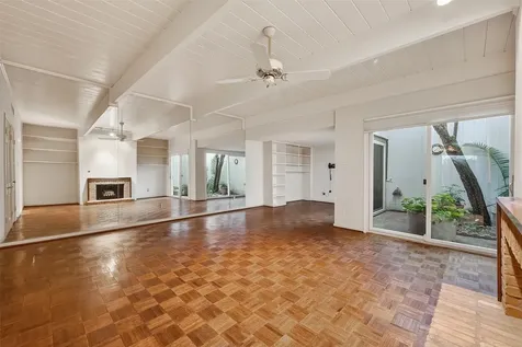 5338 Brownway Street B19 Houston TX 77056