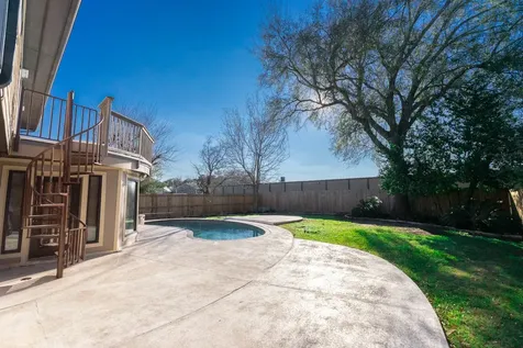 6510 Trimstone Drive Pasadena TX 77505