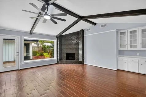 5923 Rutherglenn Drive Houston TX 77096