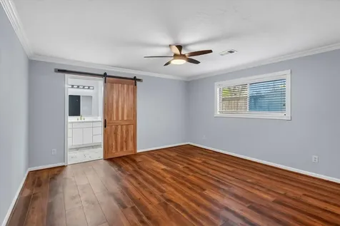 5923 Rutherglenn Drive Houston TX 77096
