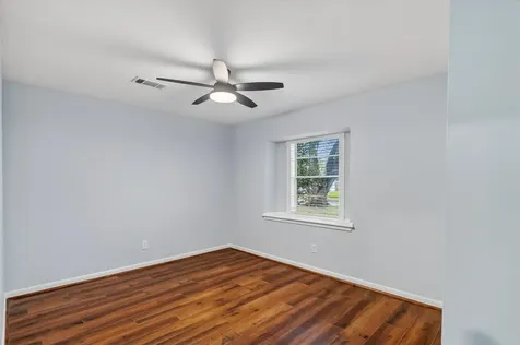 5923 Rutherglenn Drive Houston TX 77096