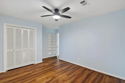 5923 Rutherglenn Drive Houston TX 77096