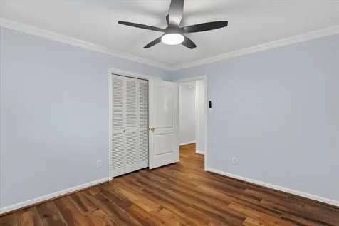 5923 Rutherglenn Drive Houston TX 77096