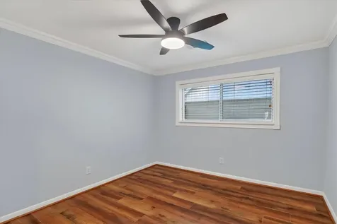 5923 Rutherglenn Drive Houston TX 77096