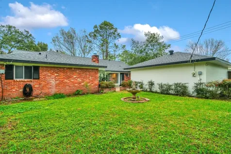 5923 Rutherglenn Drive Houston TX 77096