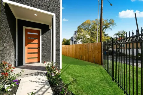 3233 Tuam Street Houston TX 77004