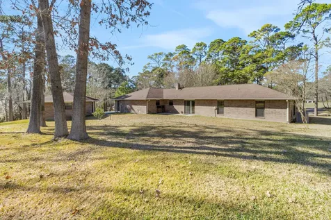41 S Holly Glen Drive Point Blank TX 77364