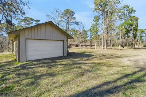 41 S Holly Glen Drive Point Blank TX 77364
