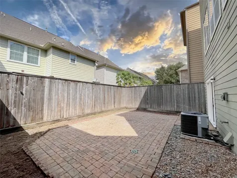 2612 Edgefield Lakes Drive Houston TX 77054