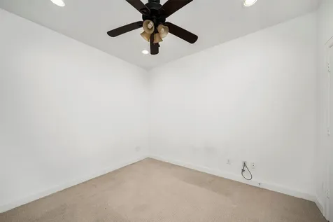 22 Hermann Park Court Houston TX 77021