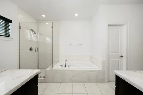 22 Hermann Park Court Houston TX 77021
