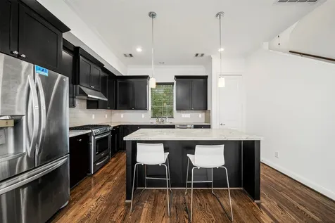 22 Hermann Park Court Houston TX 77021
