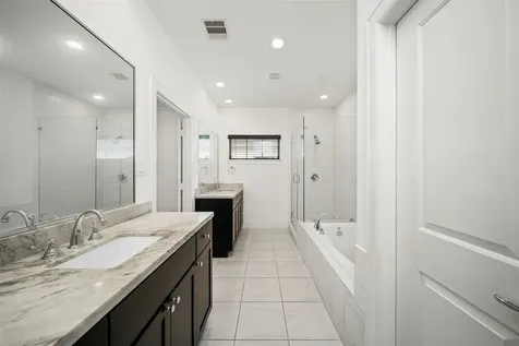 22 Hermann Park Court Houston TX 77021
