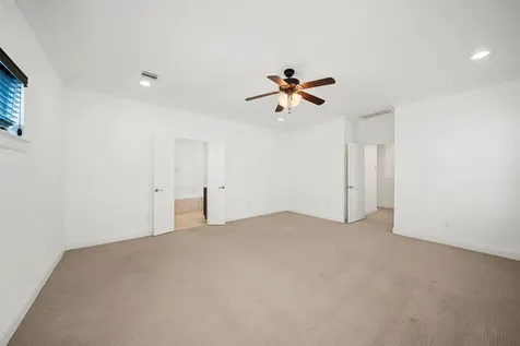 22 Hermann Park Court Houston TX 77021
