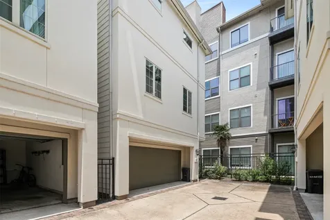 22 Hermann Park Court Houston TX 77021