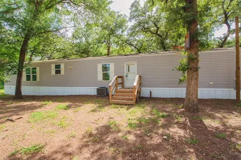 869 Yaupon Drive Caldwell TX 77836