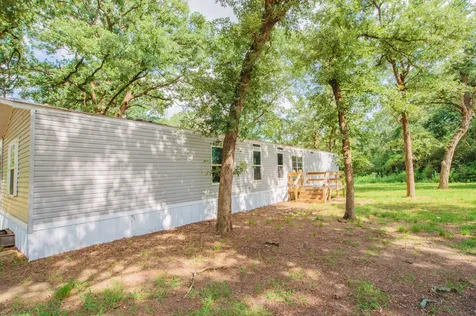 869 Yaupon Drive Caldwell TX 77836