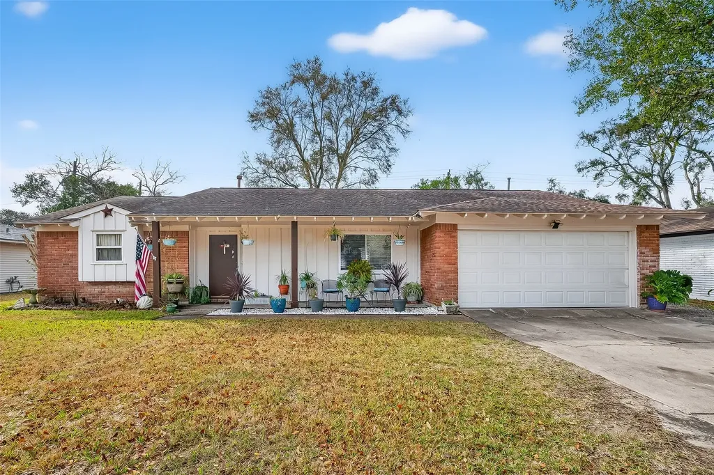 5611 W Airport Boulevard Houston TX 77035