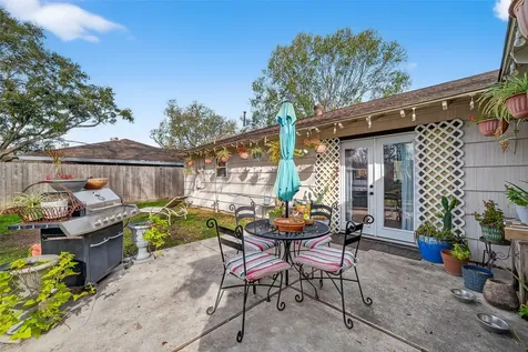 5611 W Airport Boulevard Houston TX 77035